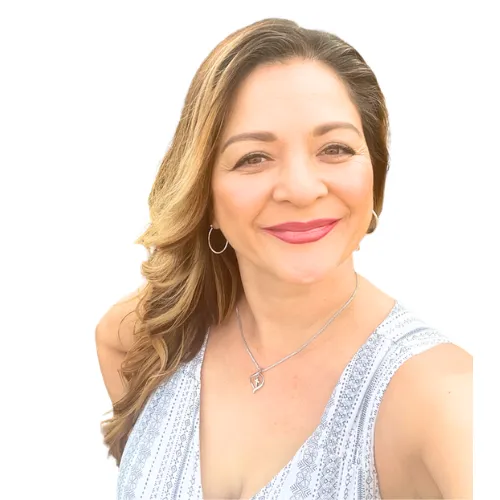 Portrait of estate planning attorney Veronica Castro smiling warmly