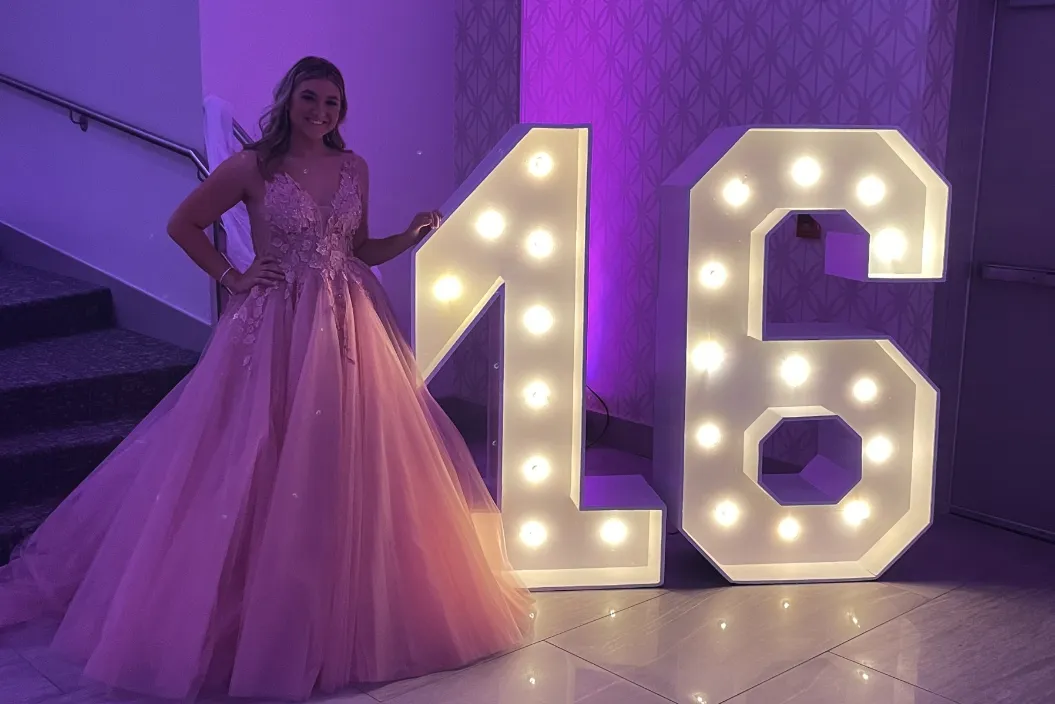 Vivid Event Services prom Dj