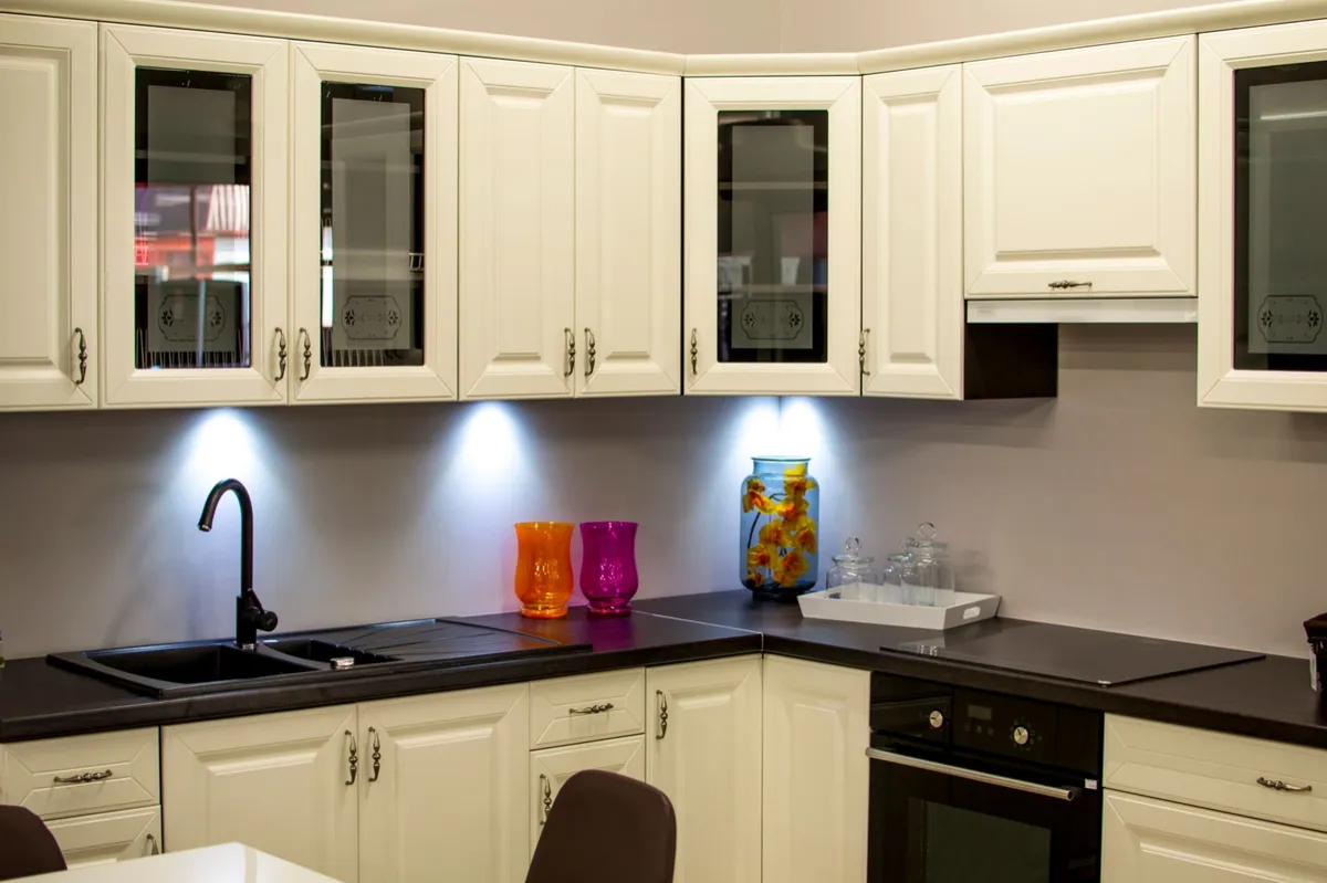 Professional Cabinet Painting in Tucson