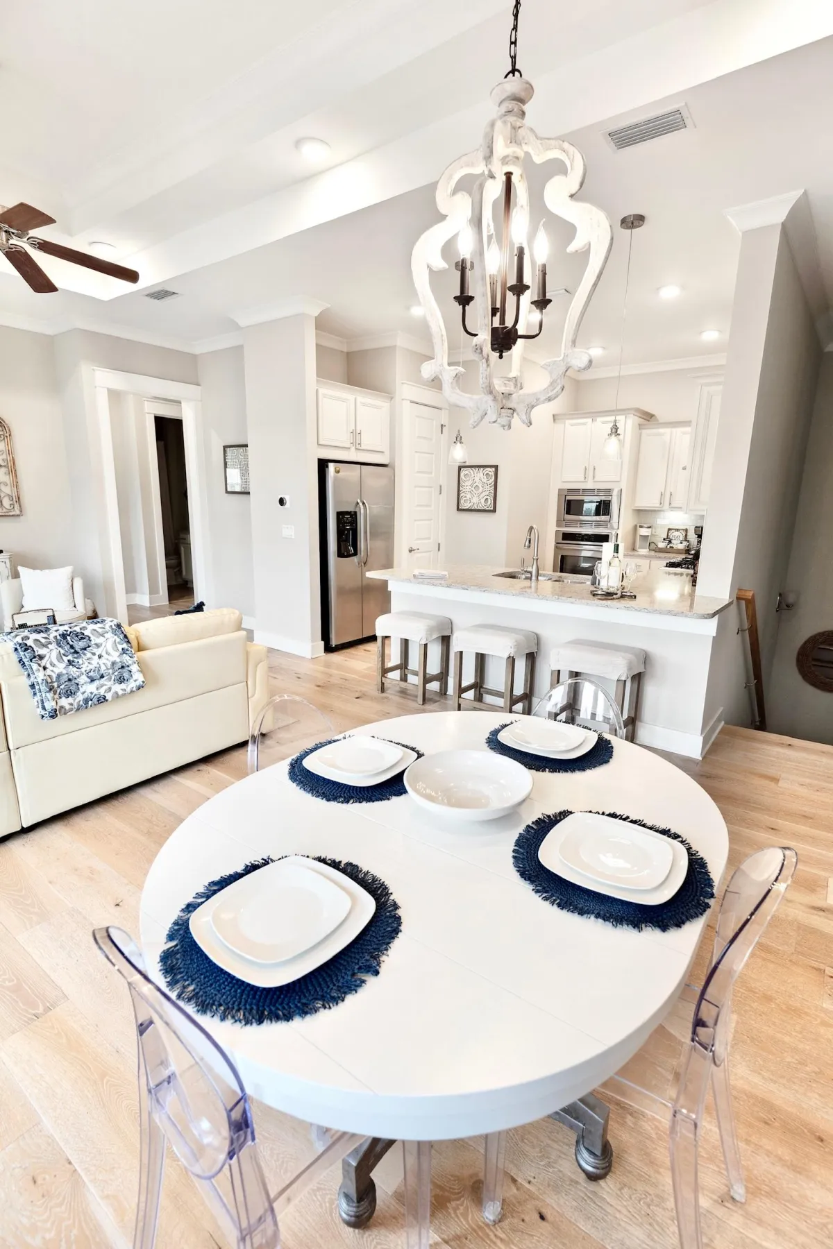 Spacious, open floorplan at Ivybridge