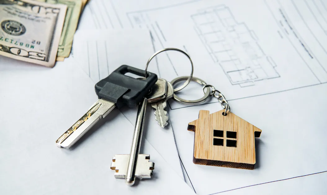 How to Buy a Home While Selling Your Current One