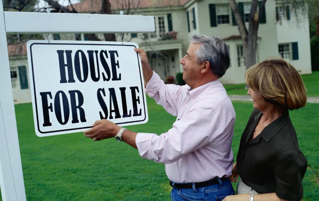 How to Sell Your Home While Living in It