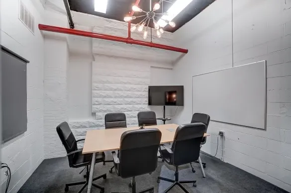Picture of ORCA Coworking meeting room POD 5 with all the necessary comforts
