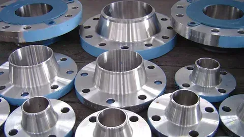 Stainless Steel Flange Protection: Why 304 Quietly Fails Where 316 Doesn't