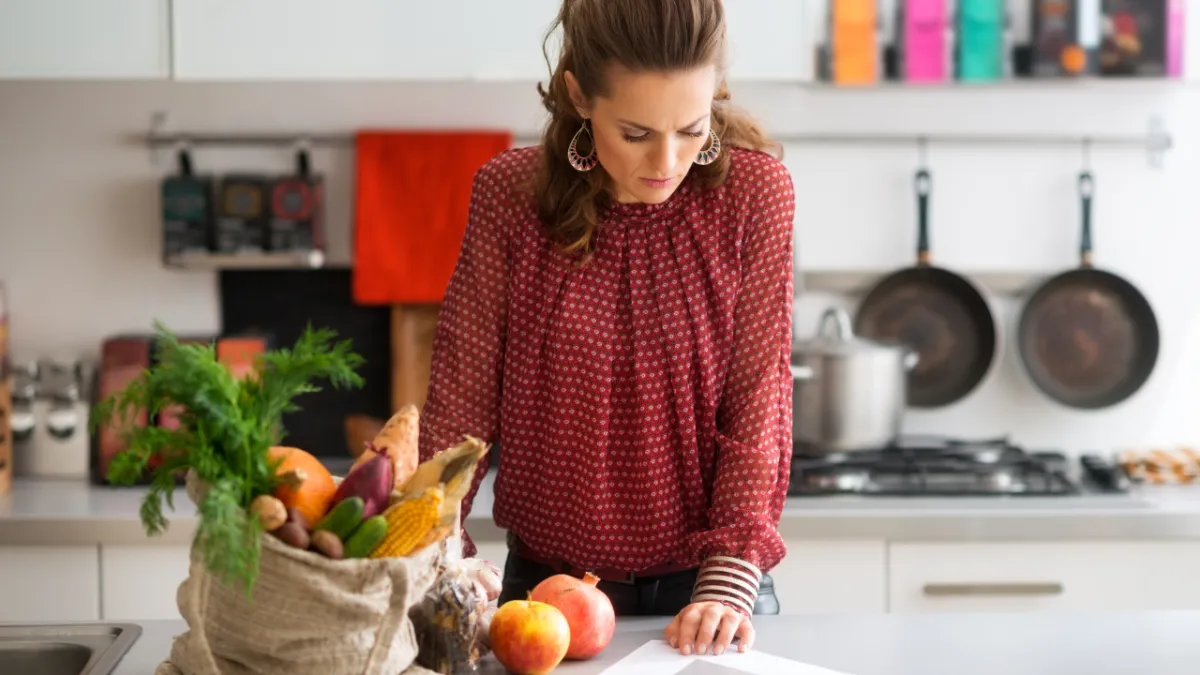 give yourself an energy boost by cleansing the body naturally with lots of fruits and vegetables! 