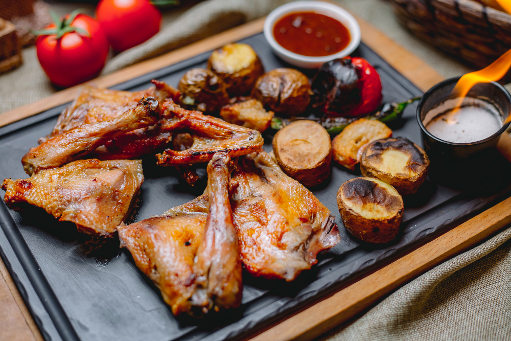 SmokinT's BBQ & Bar