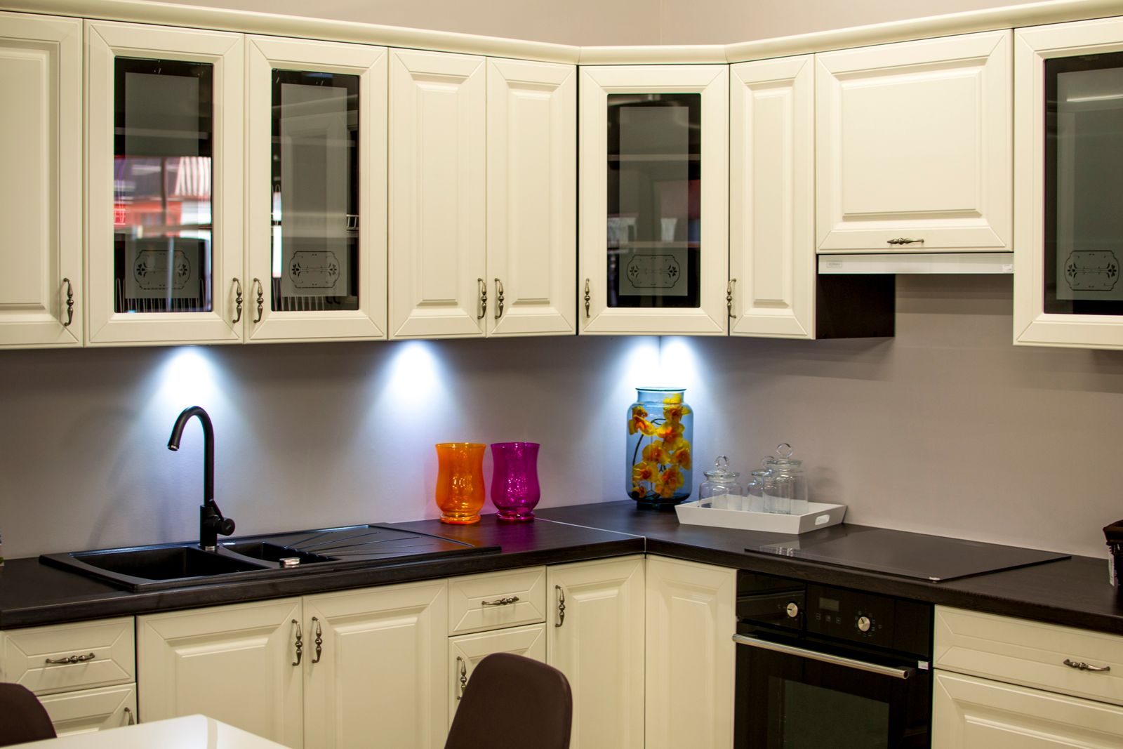 West Palm Beach Cabinet Painting & Refinishing