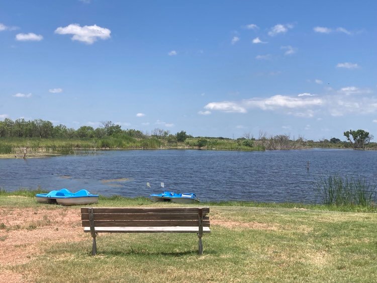 Premium bathhouse and lounge chairs at Tye rv park