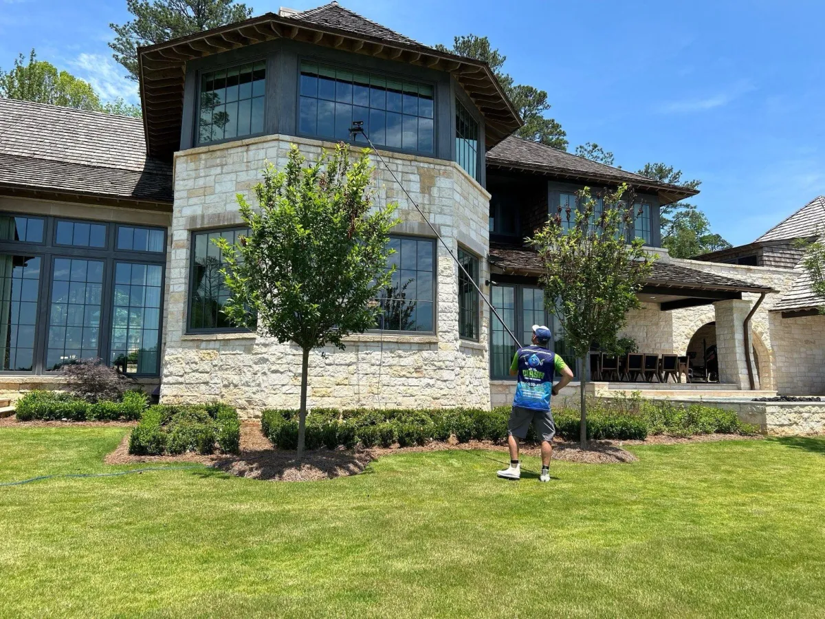 window cleaning Lake Martin, Alabama