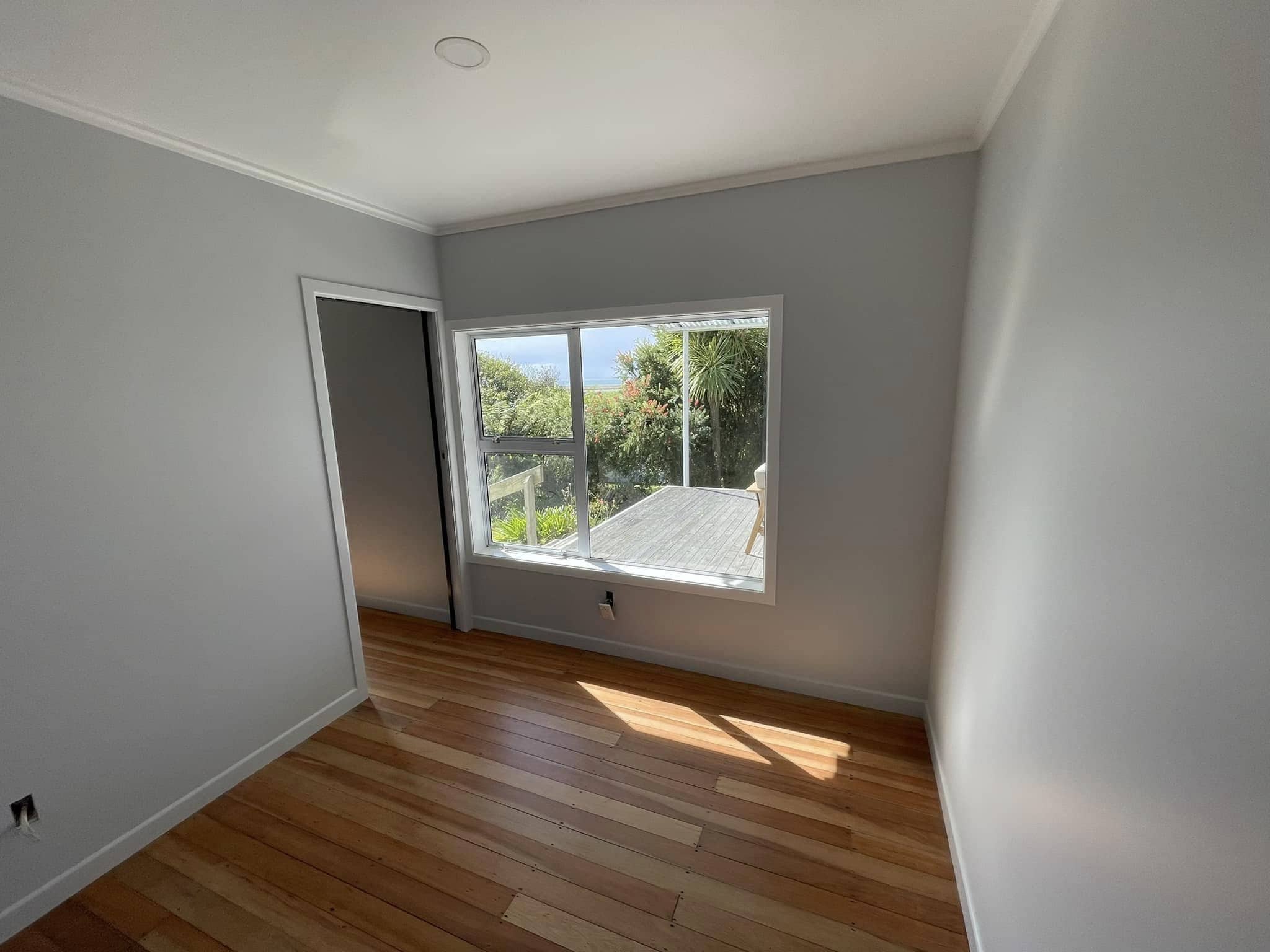 pro indoor painter bream bay