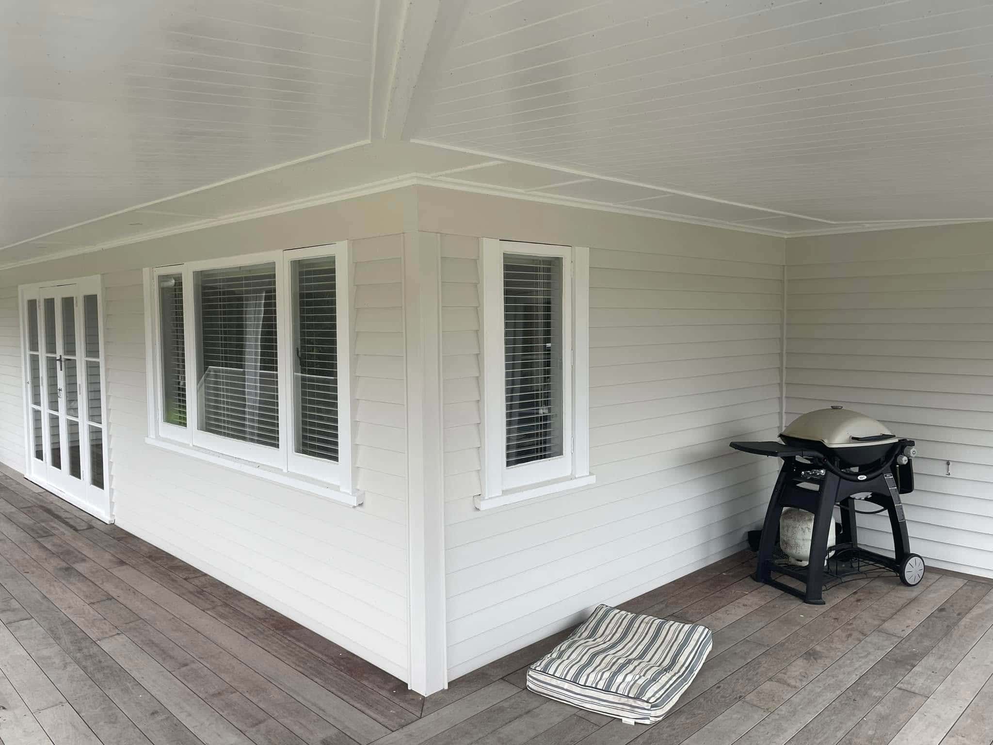 deck staining service