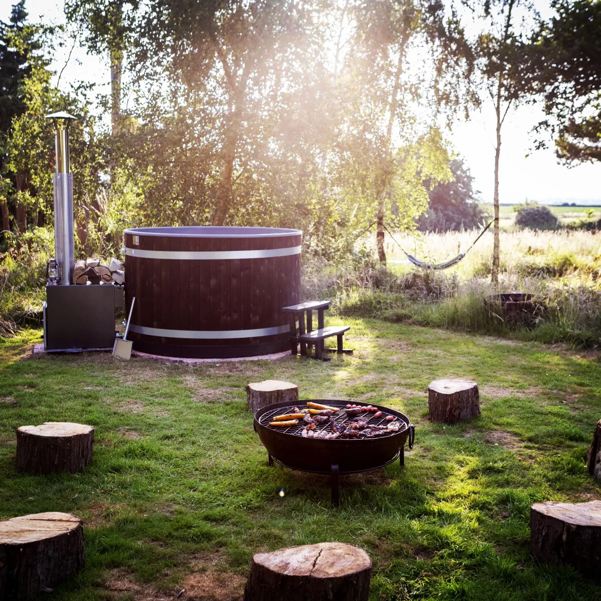 hot tub at the mahal 