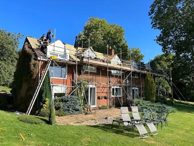 roofer Stony Stratford
