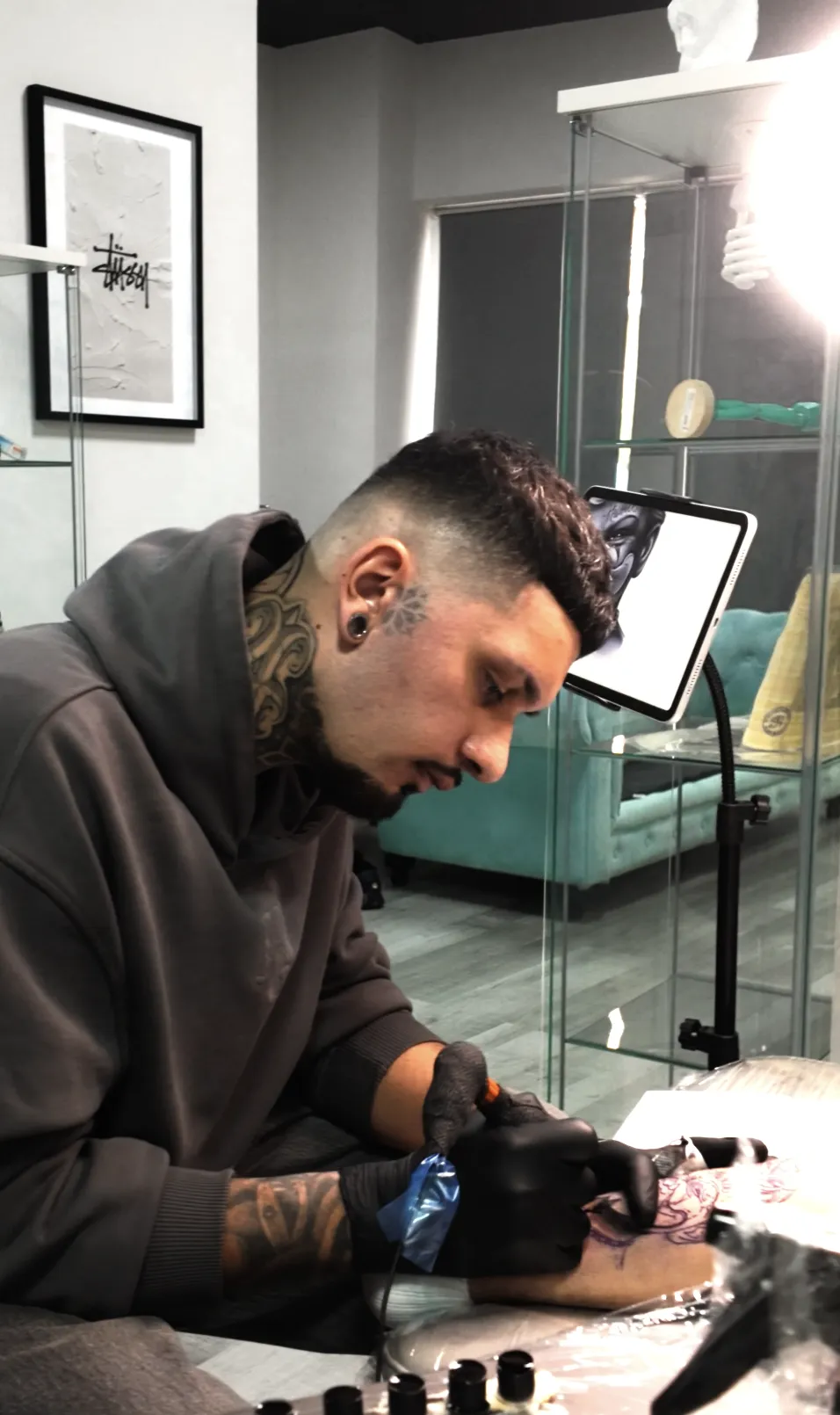 red white and black no smoking sign