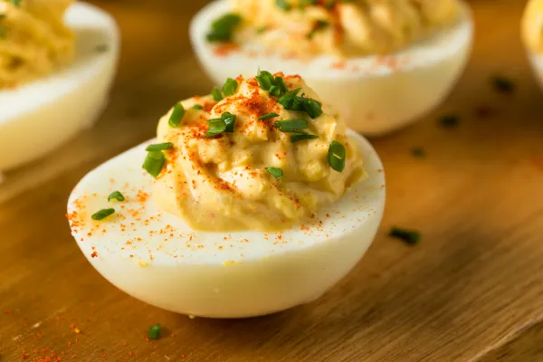 Easter Deviled Egg Baskets