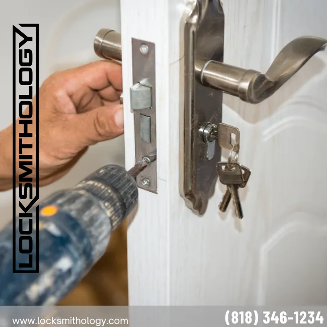 locksmith near Van nuys - Locksmithology