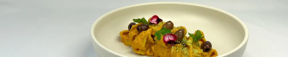 fiori commestibili eduli in cucina