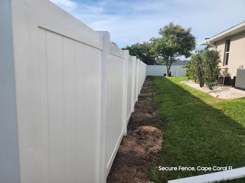 Gateway Vinyl Fencing