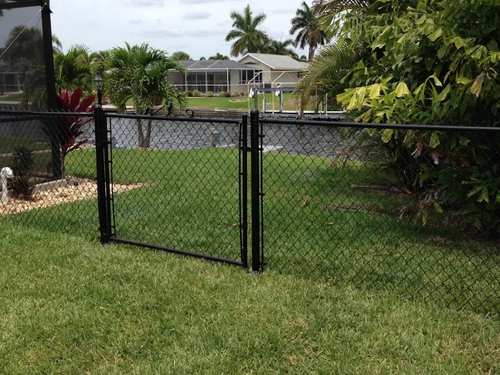  Vinyl Fencing