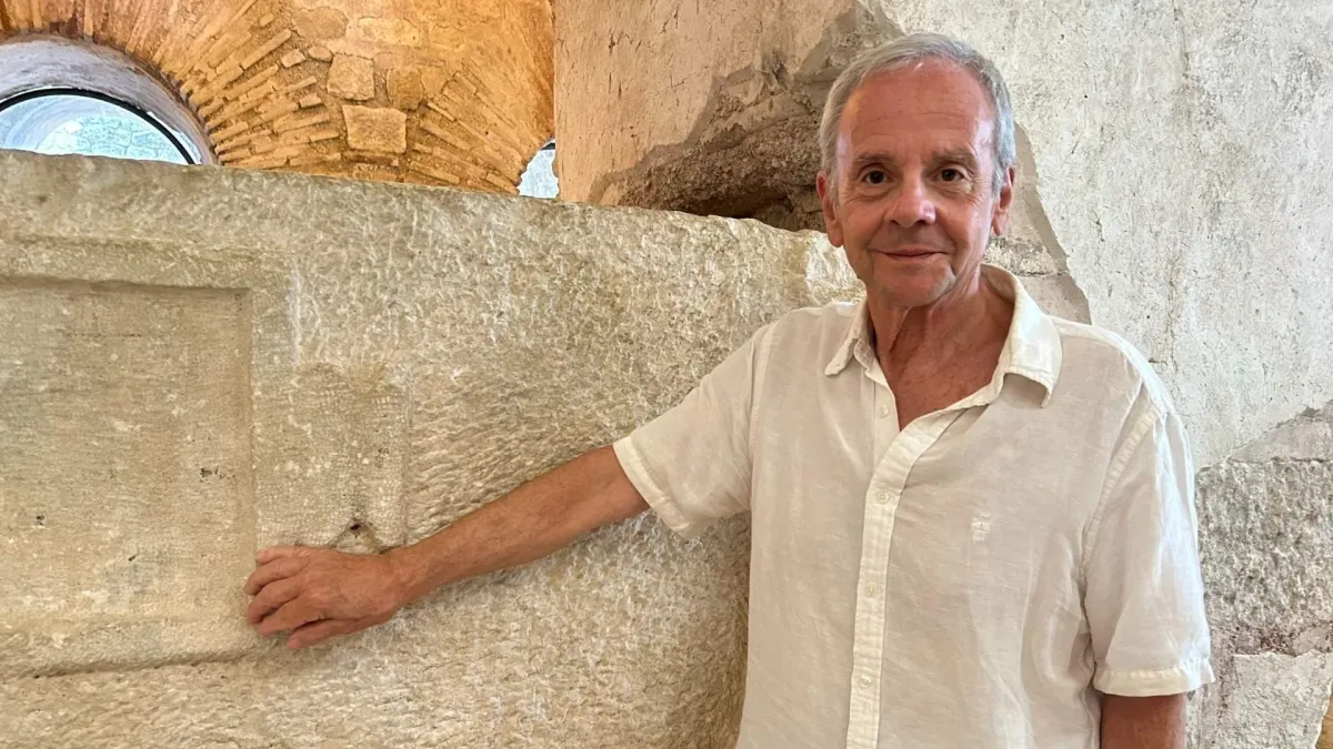 Cultural Concierge Service© Dean Foster