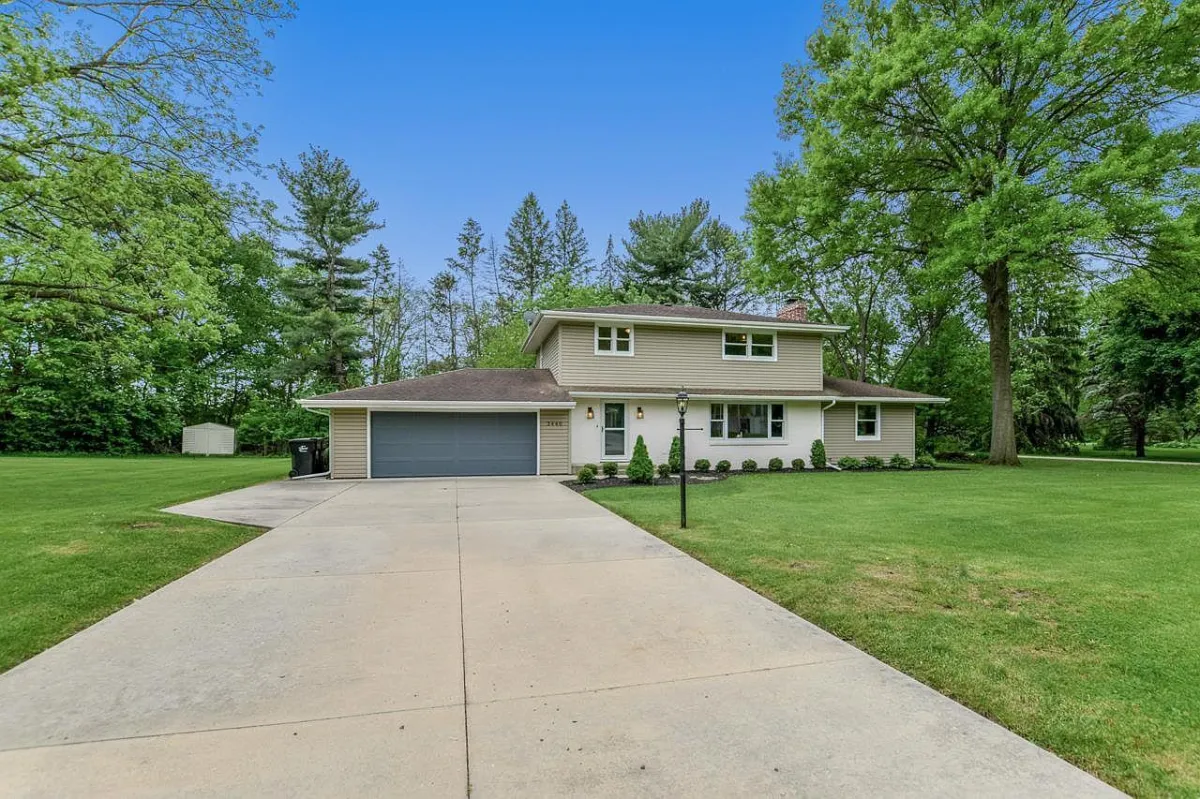 Rockford Concrete levels Driveway.