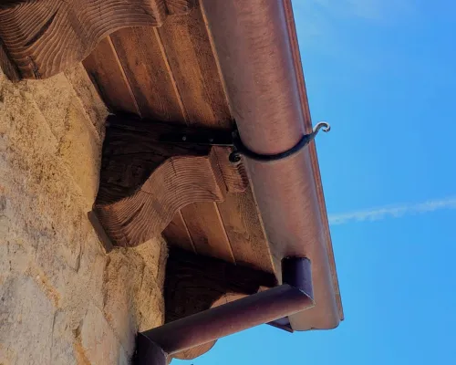 rain gutter installation