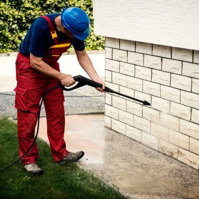 Edmond House Washing