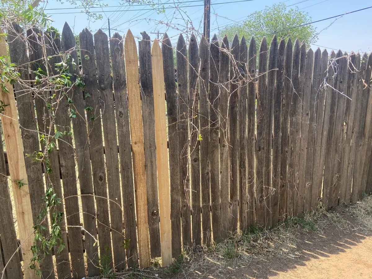Fence and gate repair in Wolfforth, TX