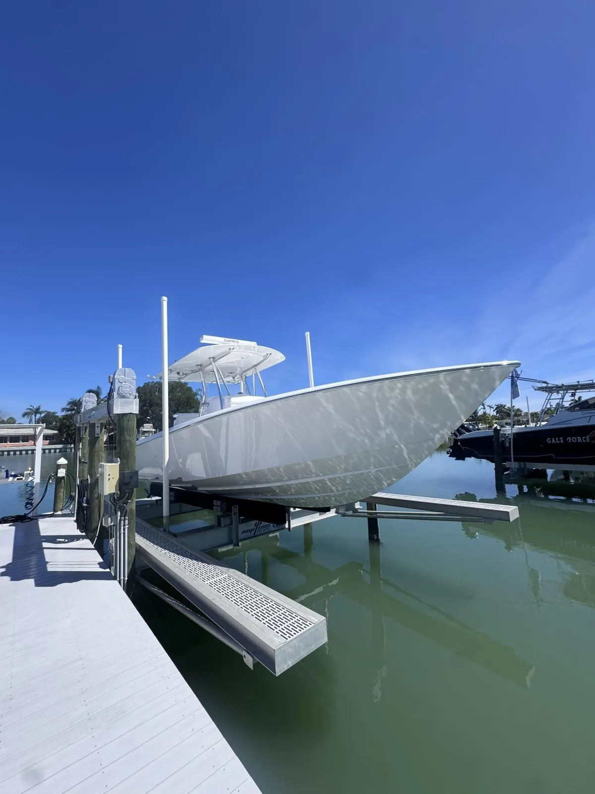 Boat Lift Maintenance in St. Petersburg
