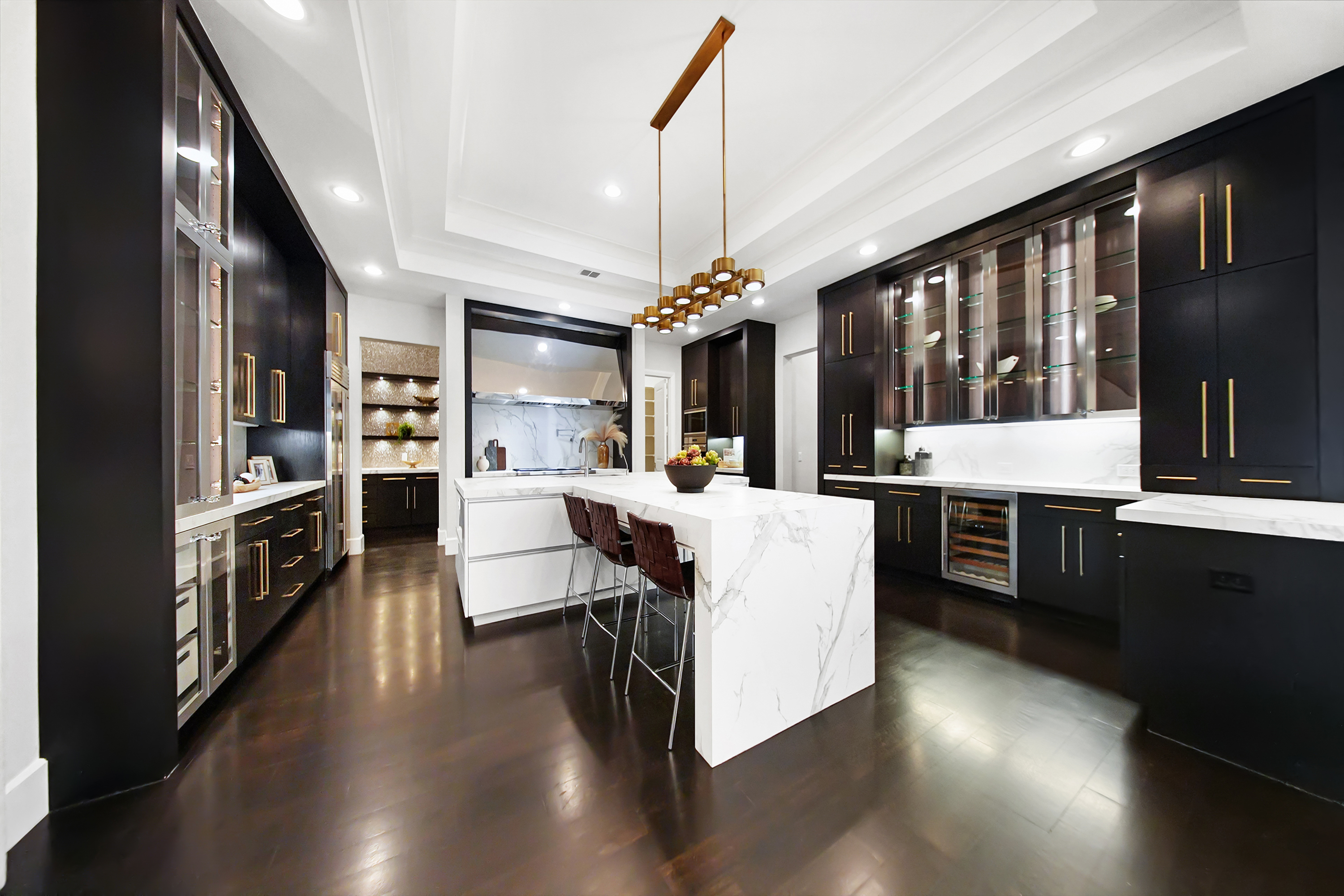 Staging Your Kitchen to Appeal to Buyers