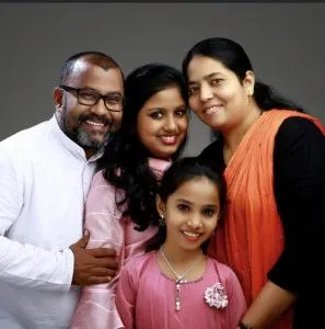 Pastor Manoj with his family in Mumbai