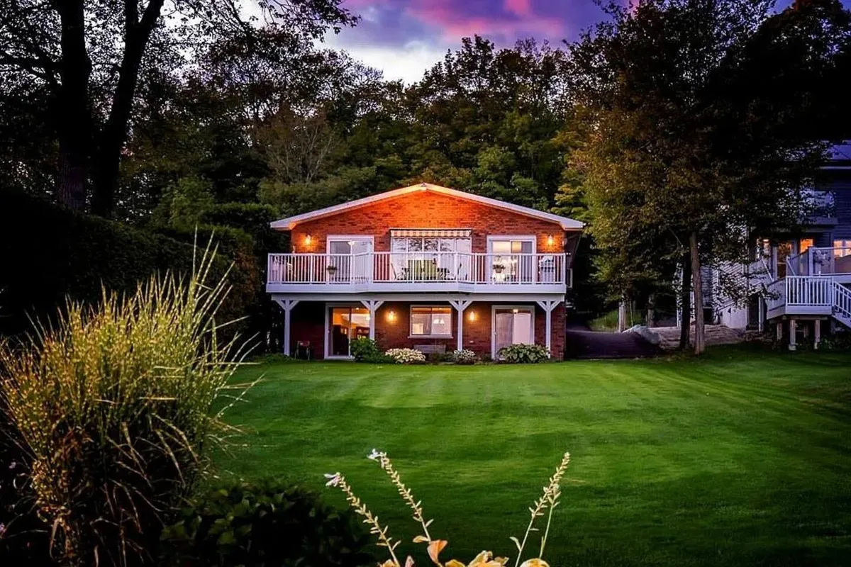 New Year's at the Lake: Ring In 2027 at an Ontario Cottage, Not an Airport
