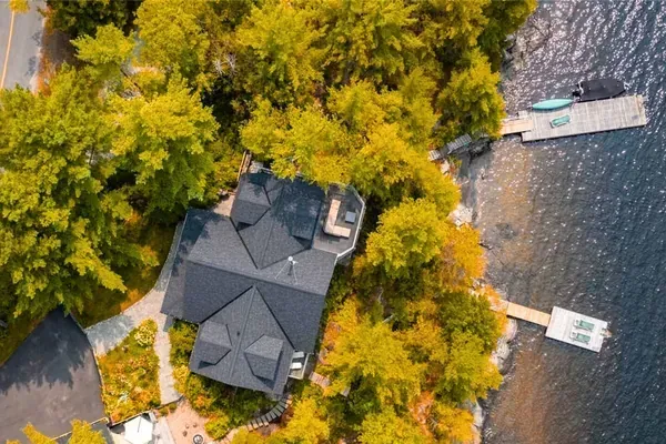 Where Muskoka fall colour is right now