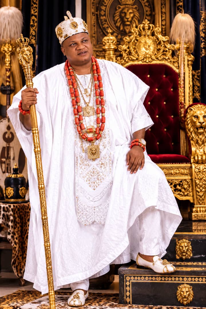 Portrait of His Royal Majesty in regal ceremonial attire