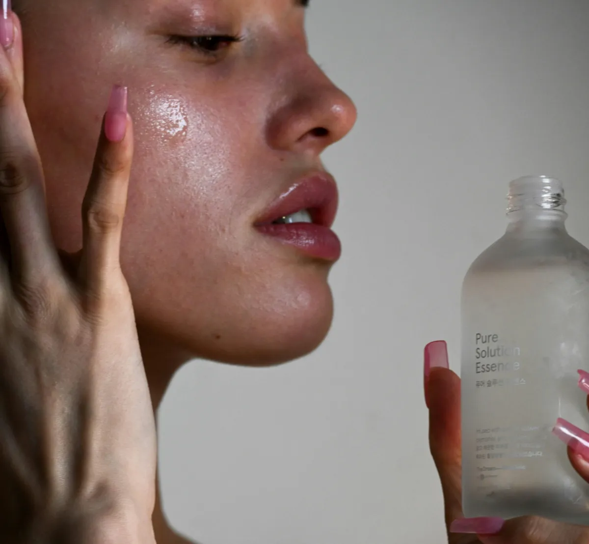 Why Collagen Creams Can't Replace Your Body's Collagen