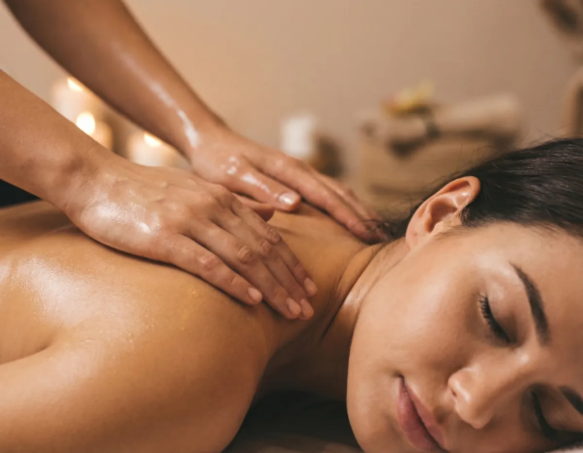 Balinese massage combining deep tissue techniques and aromatherapy