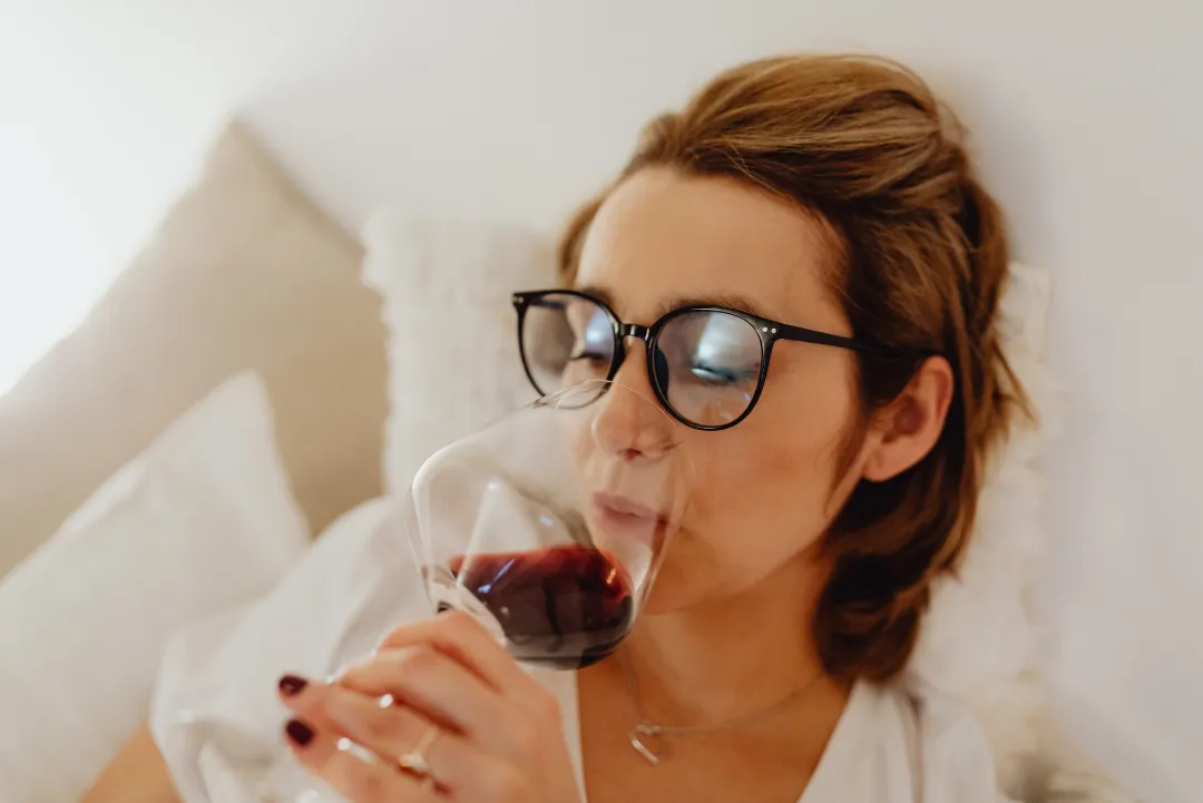Why So Many Women Are Stuck in “Middle Gear” - And Why That Leads to Drinking at the End of the Day