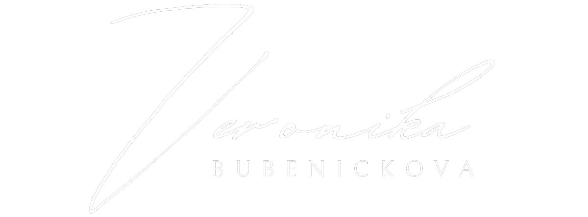 Veronika Bubenickova logo.