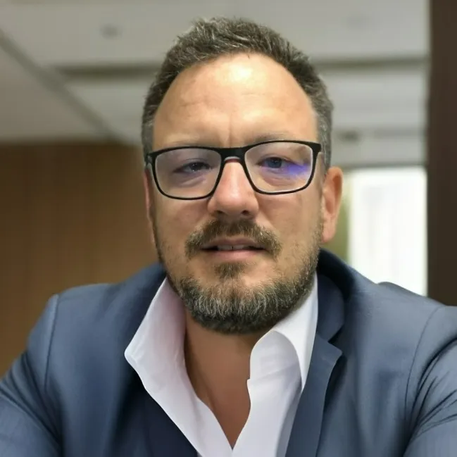 Gideon Roux - Financial Advisor