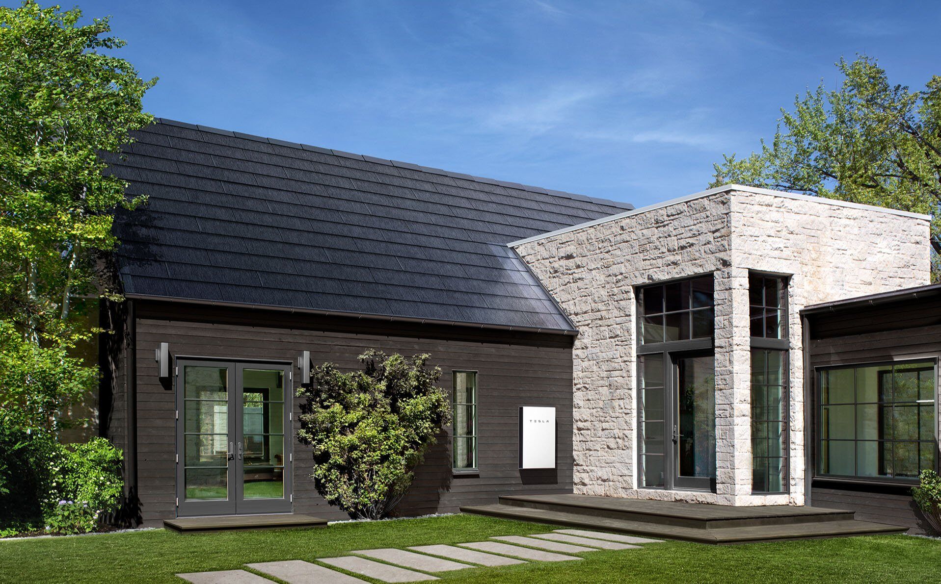 Experience Sleek 2026 Tesla Panels with 30% Rebate St George