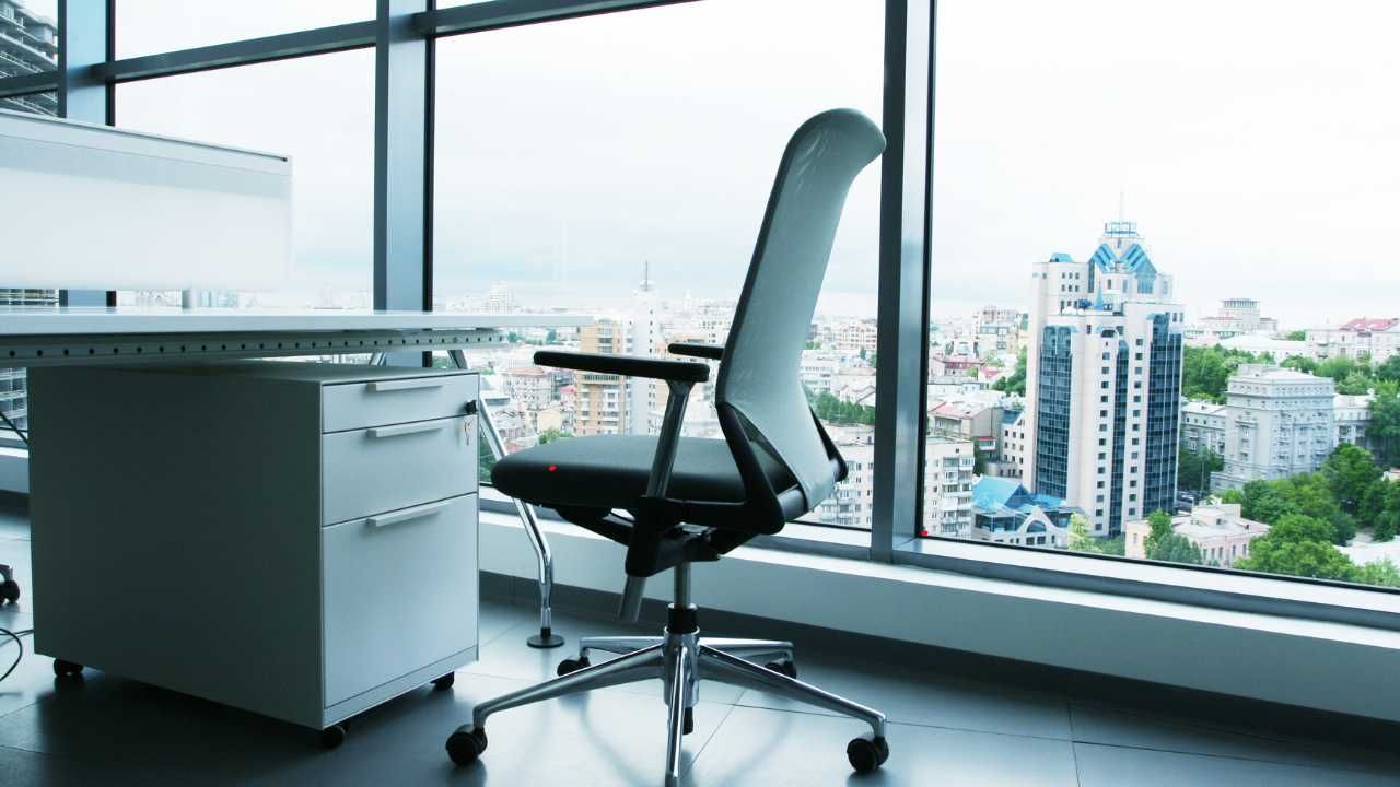 Ergonomic Chairs 101: How to Choose the Right Chair for Your Body Type