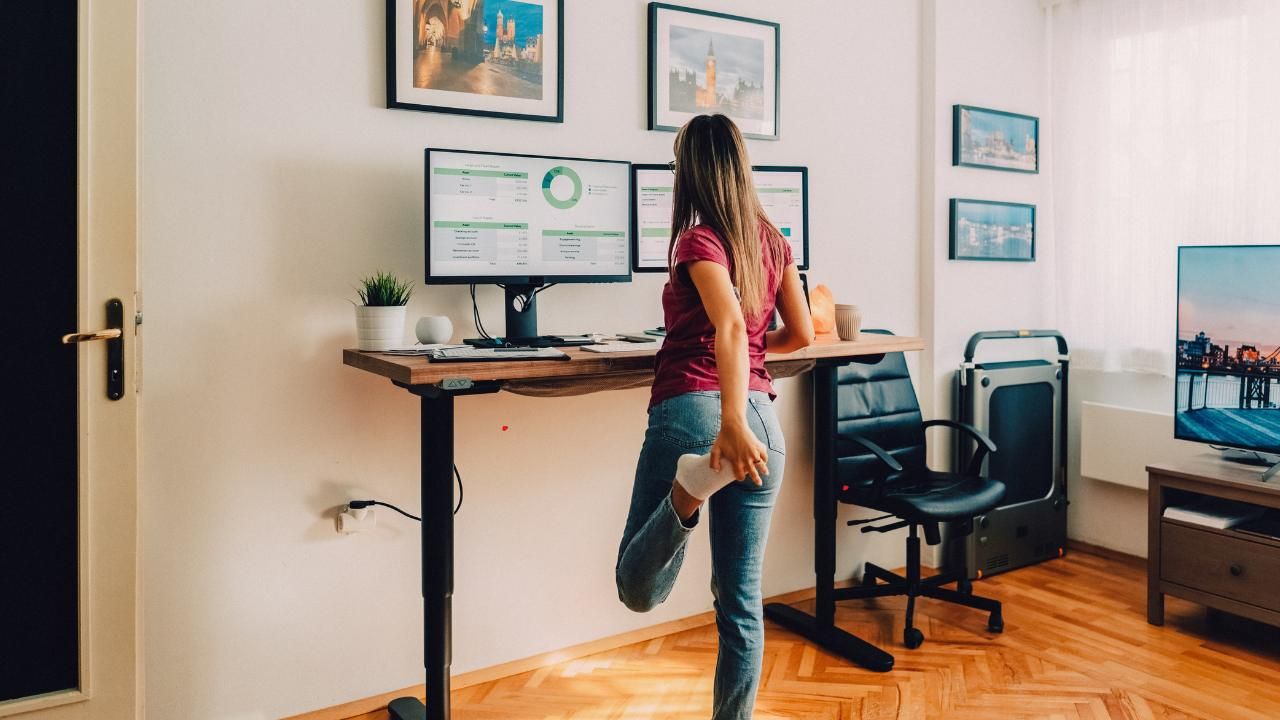 Why Adjustable Standing Desks Are the Future of Office Furniture