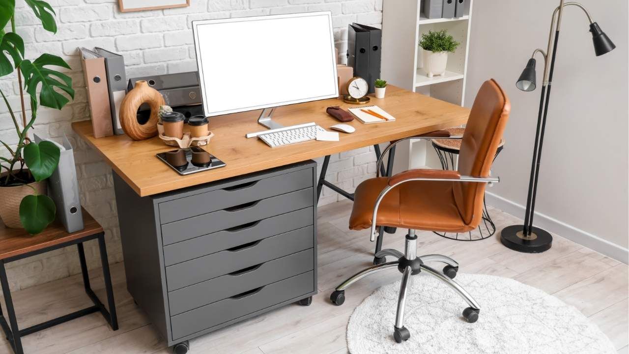 From Modular Desks to Mobile Pods: The Future of Flexible Office Furniture