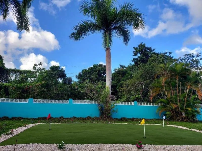 Puerto Rico Airbnb home with golf puttin green