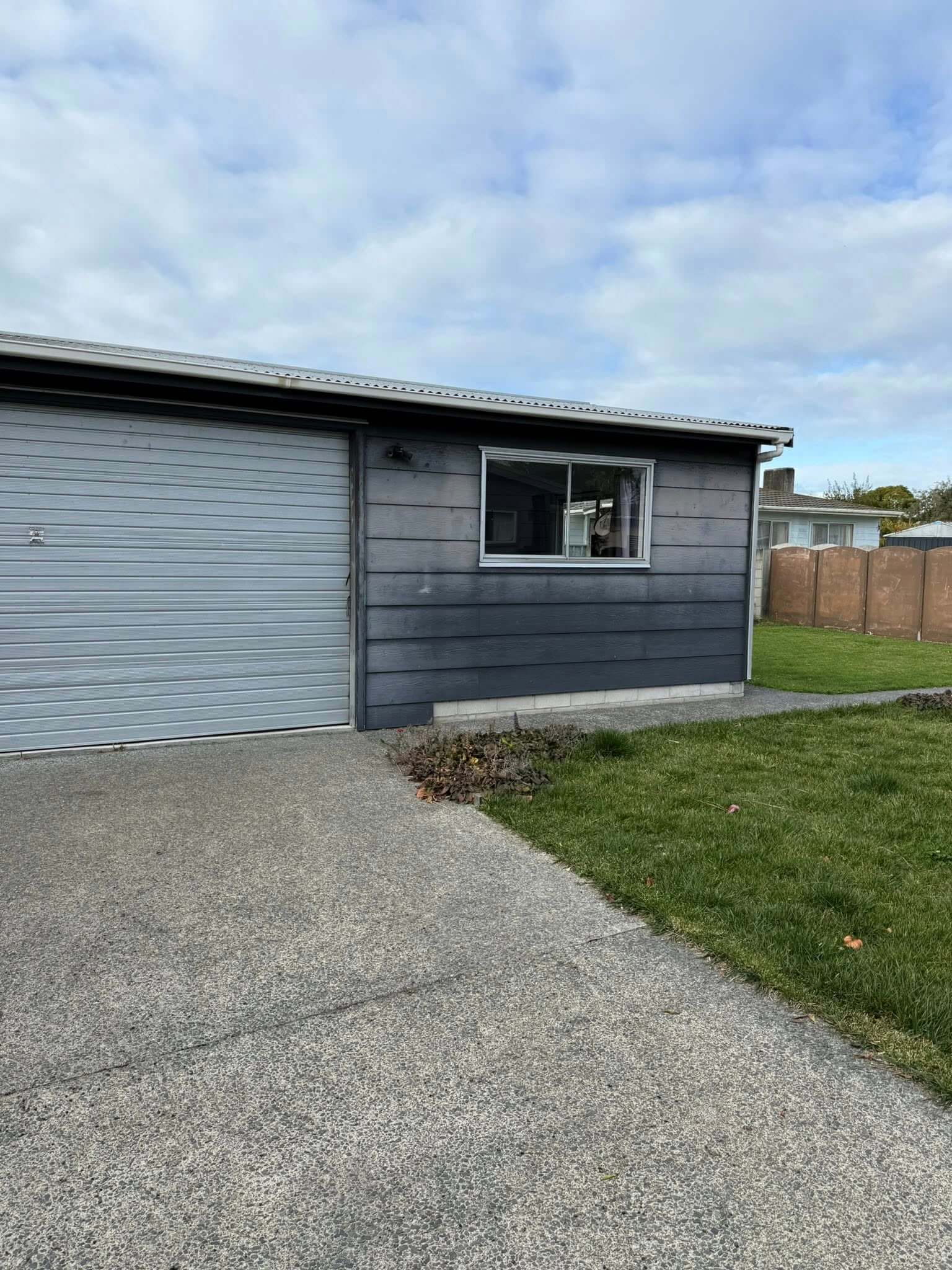 Exterior home painting completed by CB Painting & Decorating in Hastings