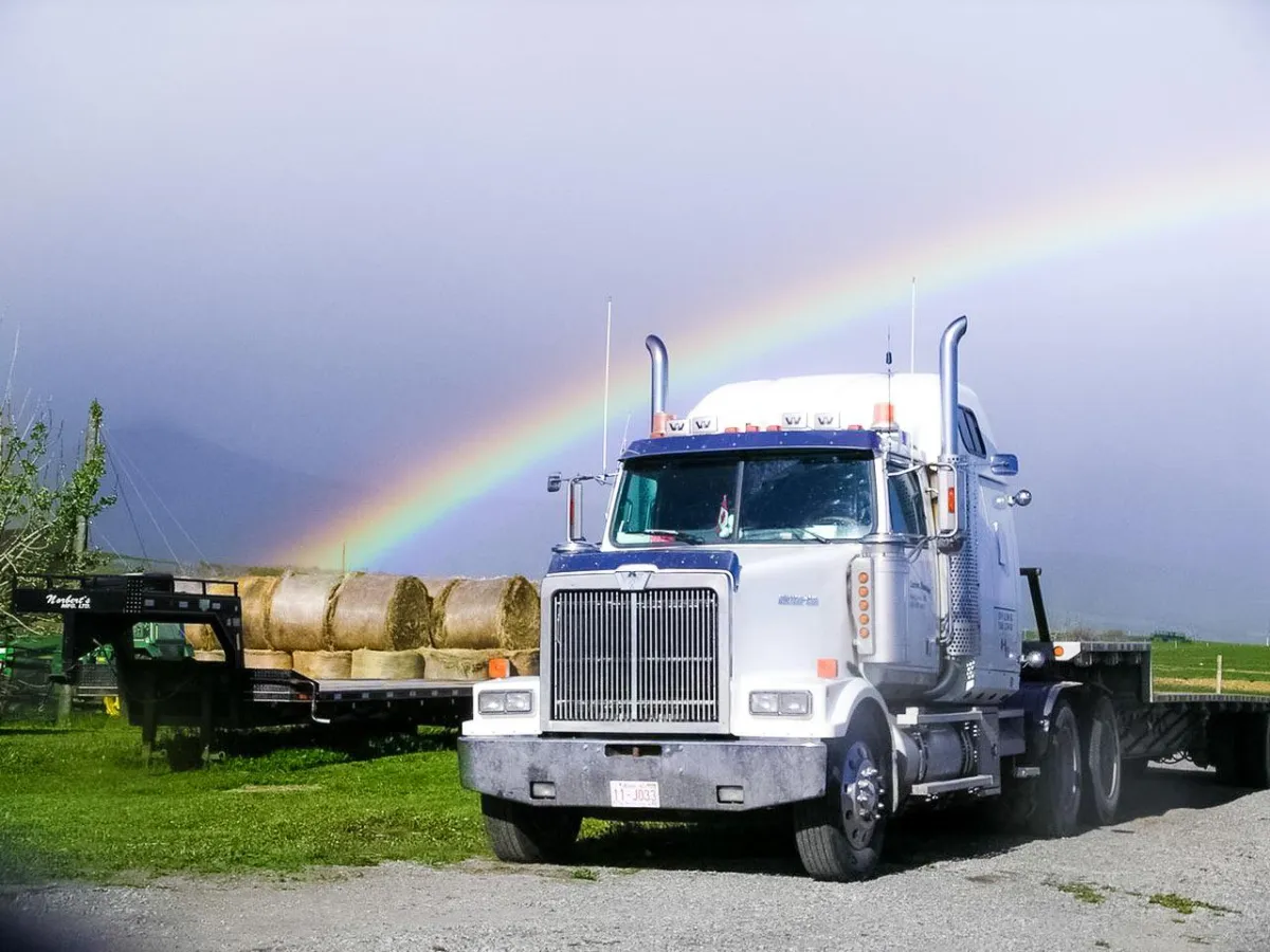 Round Bale Transport