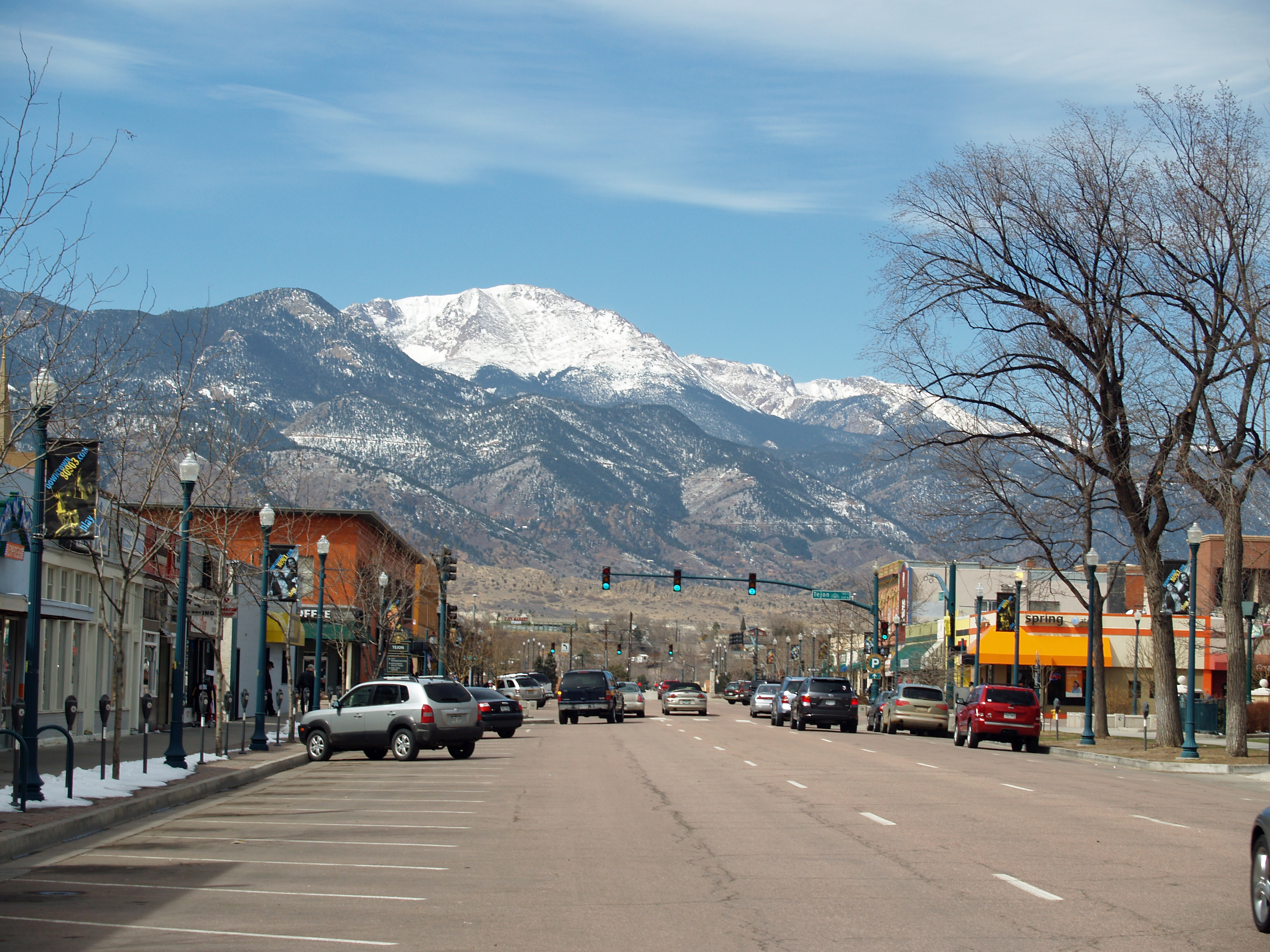 Your Colorado Springs Car Rental Guide: Finding the Right Vehicle Near You