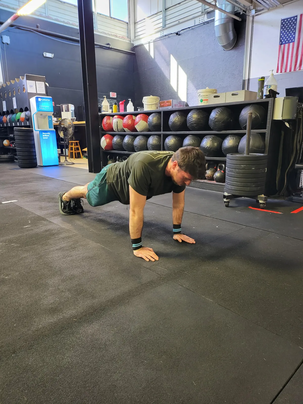100 Pushup Challenge, 10-20-30-40 Reps + Plank