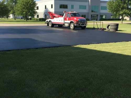 Maple Grove, MN Truck Tire Service & Towing