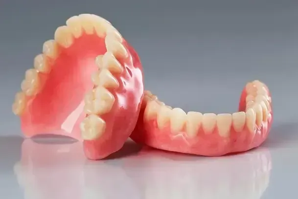 Full Dentures and Partial Dentures – Customized to Your Needs